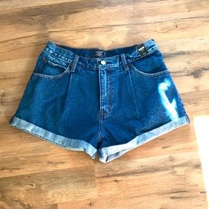 🆕 Abercrombie Annie High Rise Shorts sz 8